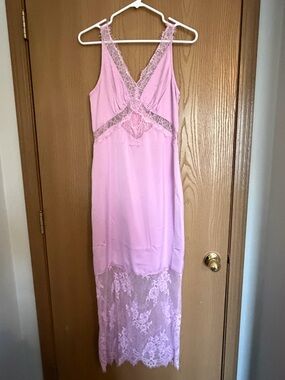 Elegant Pink Lace Dress